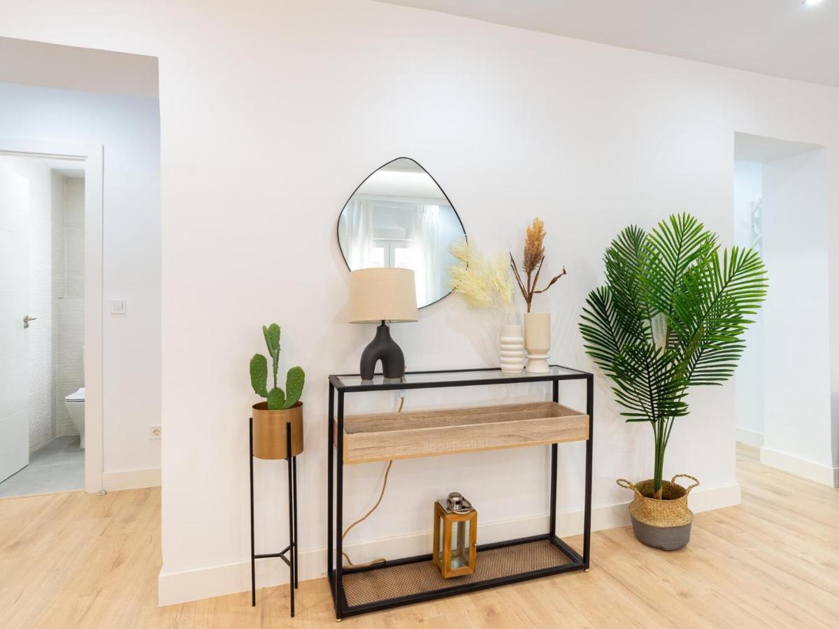 Gorgeous Renovated Apartment 2Br Ac Малага Екстериор снимка